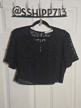 BCBG BCBGeneration M Medium Black Sheer Animal Print Sheer Lace Crop Top